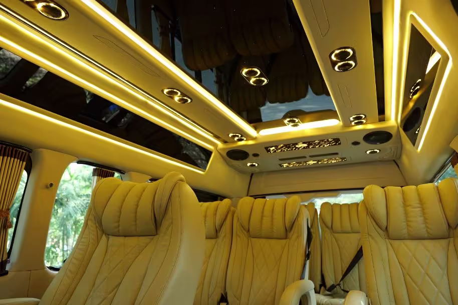 Toyota Commuter gallery 4